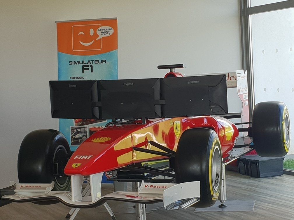 Idée cadeau: Le simulateur F1 Ferrari à 6 millions de $ !